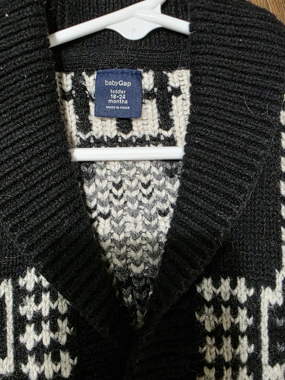 GAP Black Knit Shawl-Collar Cardigan with White & Gray Pattern